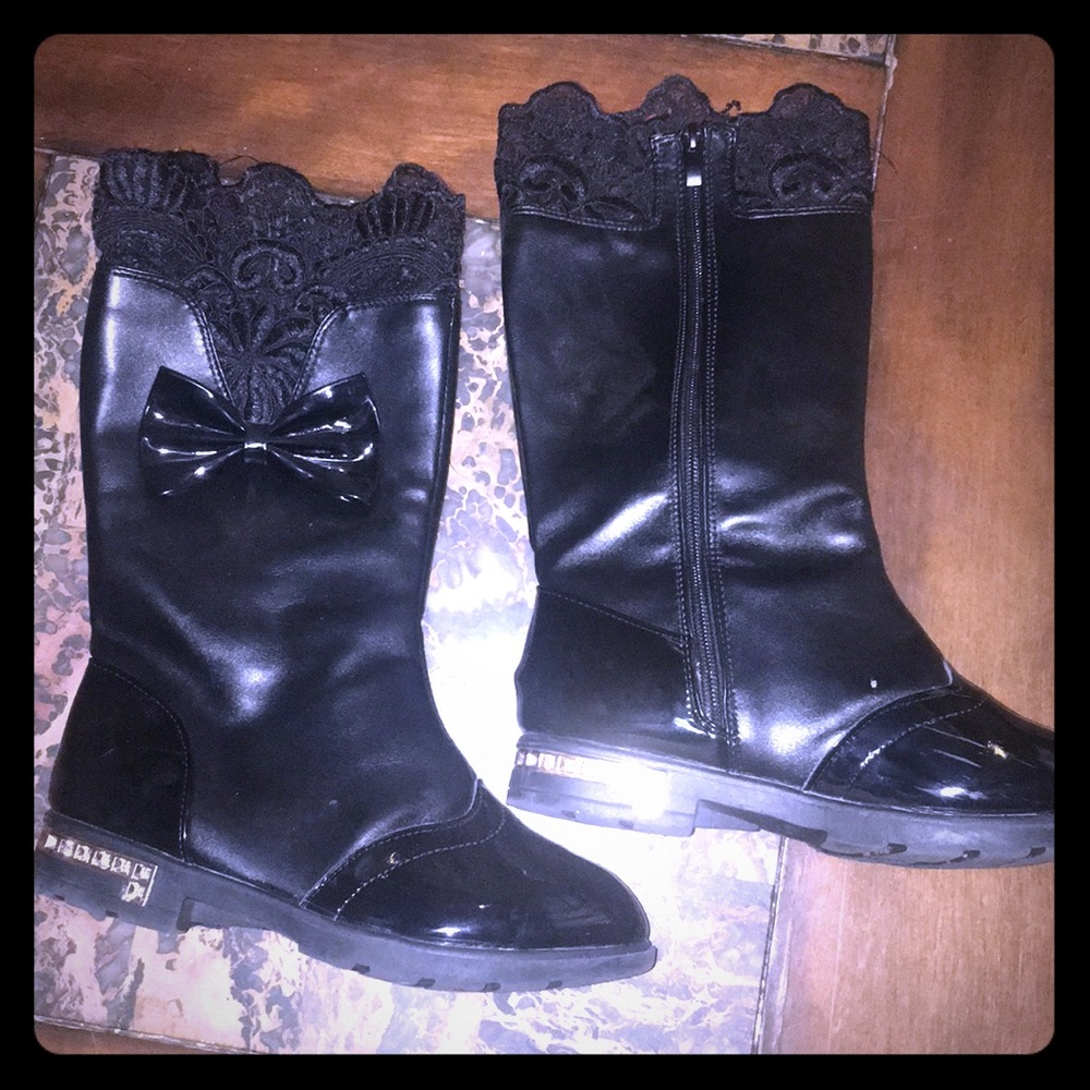 Kids black boots